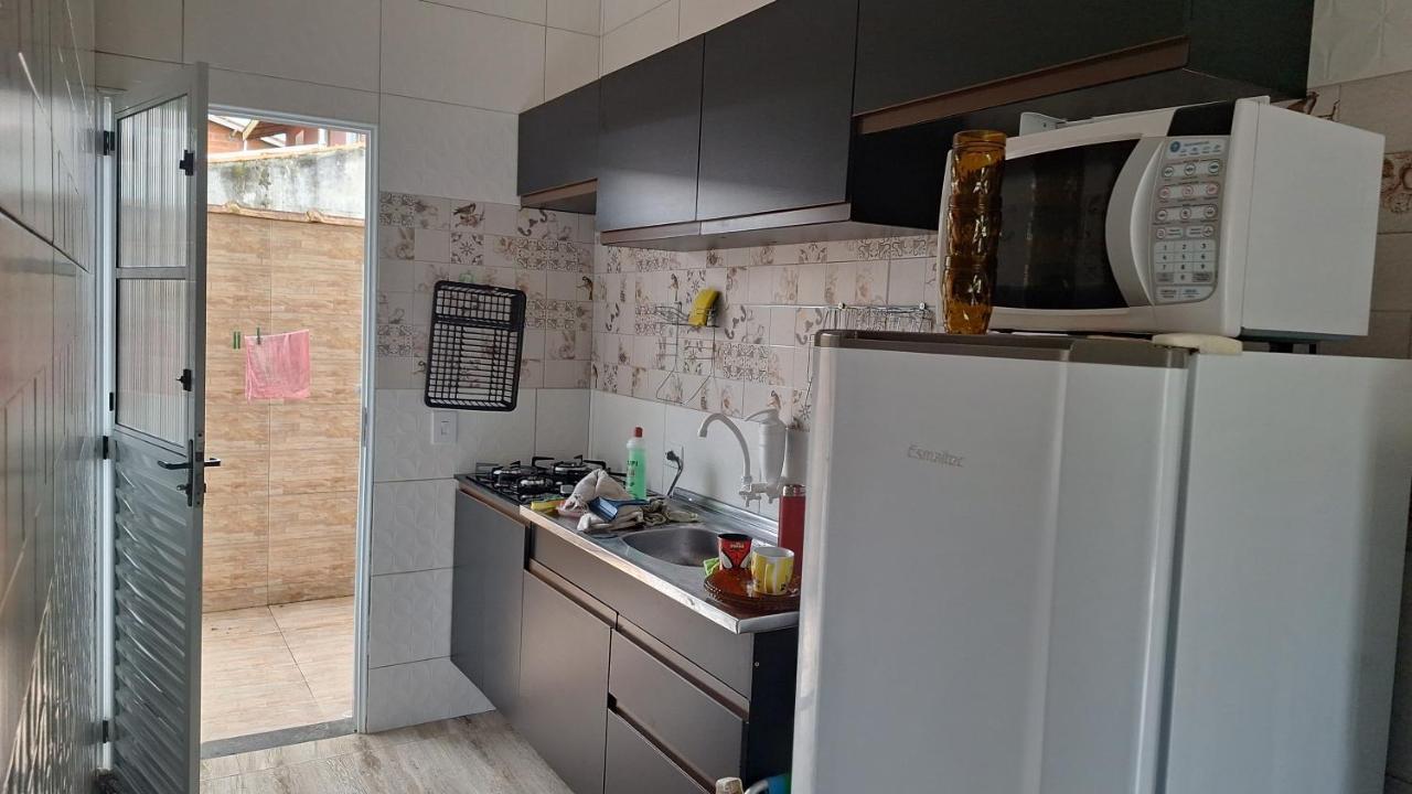 Apartamento Encantador Com Piscina 우바투바 외부 사진