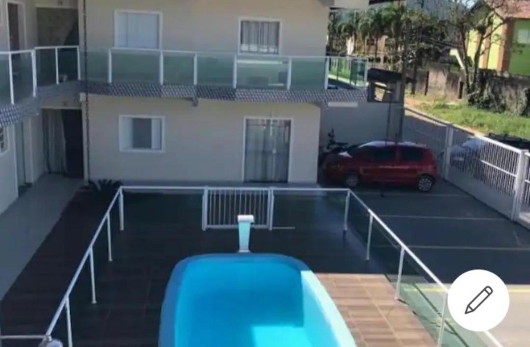 Apartamento Encantador Com Piscina 우바투바 외부 사진